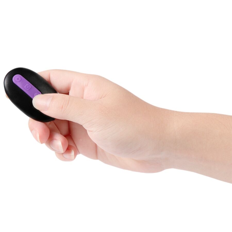 SHEQU - JULIAN DILDO AND CLITORIS STIMULATOR WITH VIBRATION AND REMOTE CONTROL 16 CM - Kanerotika SL